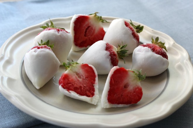 yogurt-dipped-strawberries-660×440